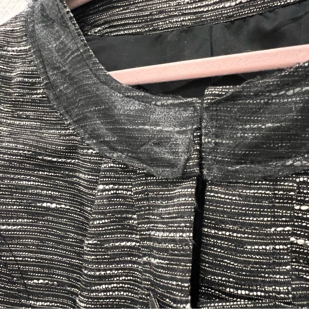 Chico's Size 2 L Jacket Womens Black White Textured Metallic Ruffle Hem Blazer - Picture 3 of 11